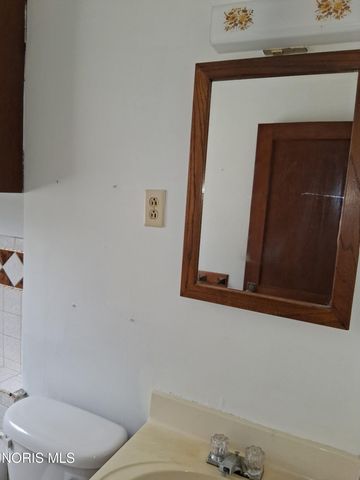 1459 Lakewood Street, Toledo, OH 43605