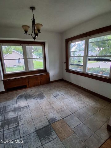 1459 Lakewood Street, Toledo, OH 43605