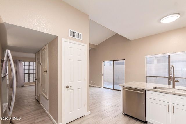 4223 E AGAVE Road, Phoenix, AZ 85044