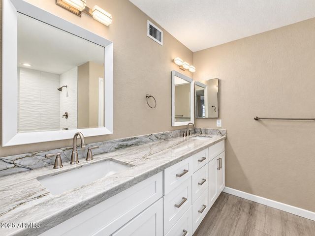 4223 E AGAVE Road, Phoenix, AZ 85044