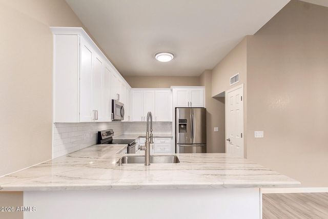 4223 E AGAVE Road, Phoenix, AZ 85044
