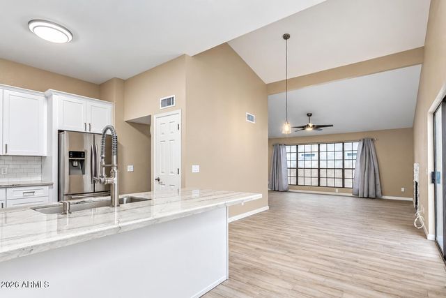 4223 E AGAVE Road, Phoenix, AZ 85044