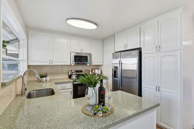 37768 Rockspray St, Newark, CA 94560