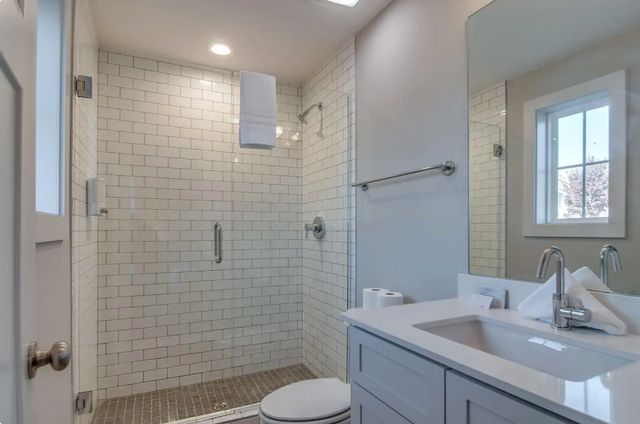 2021 Beech Ave Unit 4, Nashville, TN 37204