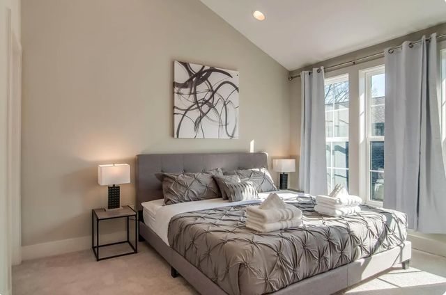 2021 Beech Ave Unit 4, Nashville, TN 37204