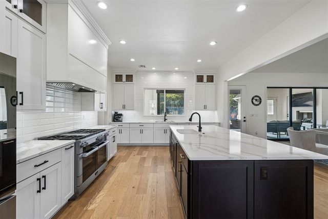 330 Old Farm Road, Edmond, OK 73034