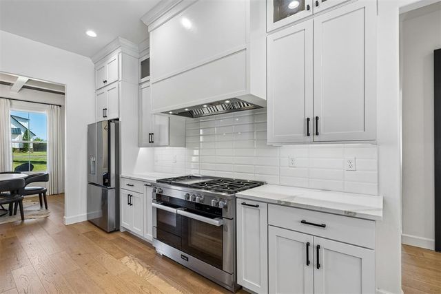 330 Old Farm Road, Edmond, OK 73034