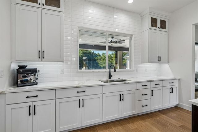 330 Old Farm Road, Edmond, OK 73034