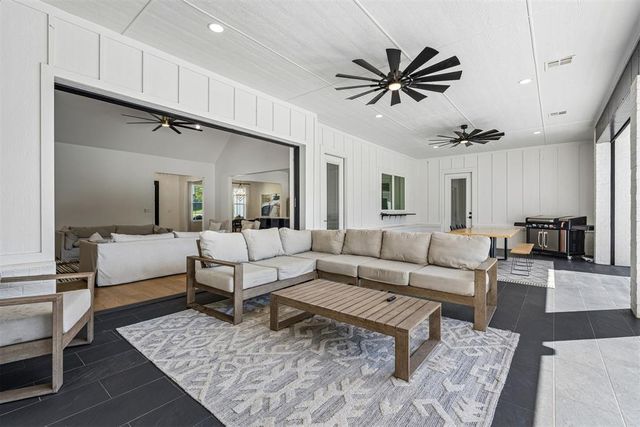 330 Old Farm Road, Edmond, OK 73034