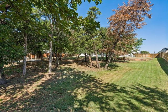 330 Old Farm Road, Edmond, OK 73034