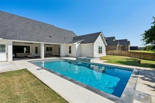 330 Old Farm Road, Edmond, OK 73034