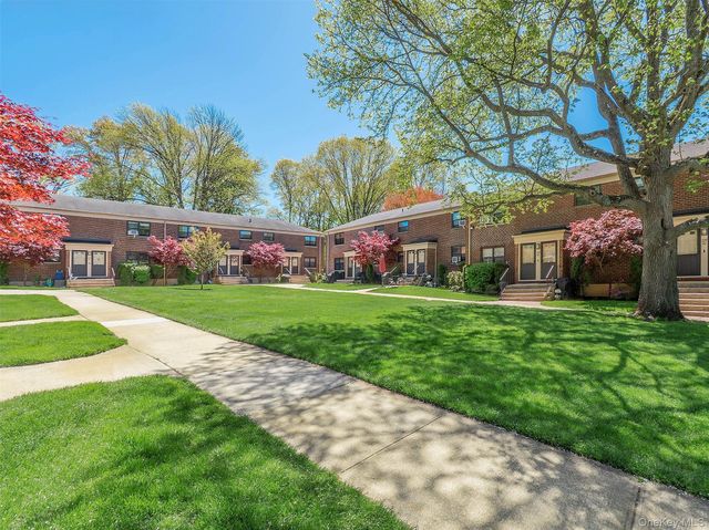 220-10 75th Avenue 213 A2, Oakland Gardens, NY 11364