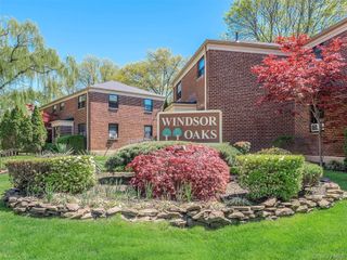 220-10 75th Avenue 213 A2, Oakland Gardens, NY 11364