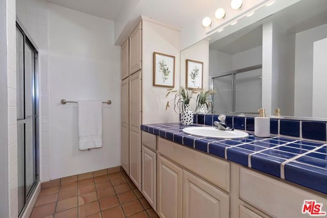 1351 N Crescent Heights Boulevard 207, West Hollywood, CA 90046