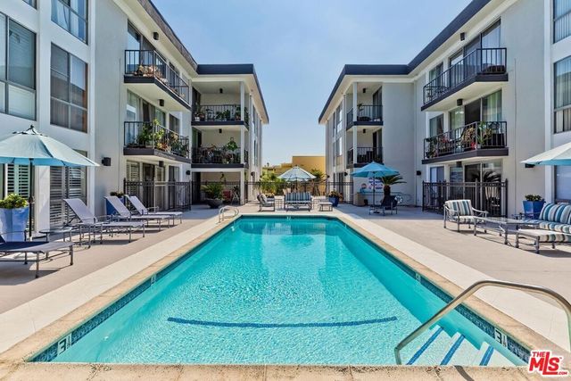 1351 N Crescent Heights Boulevard 207, West Hollywood, CA 90046