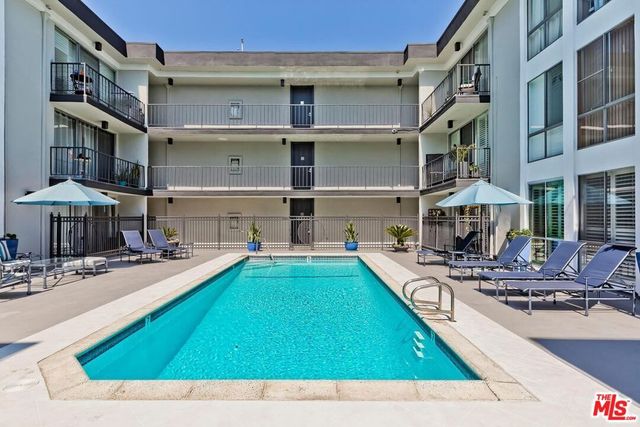 1351 N Crescent Heights Boulevard 207, West Hollywood, CA 90046