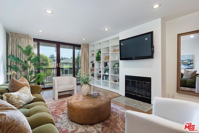 1351 N Crescent Heights Boulevard 207, West Hollywood, CA 90046