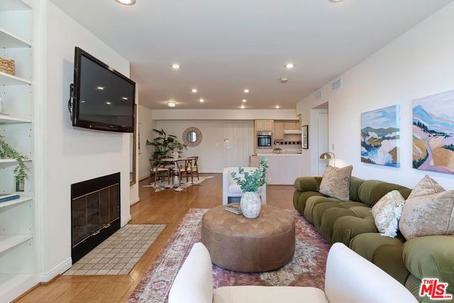 1351 N Crescent Heights Boulevard 207, West Hollywood, CA 90046