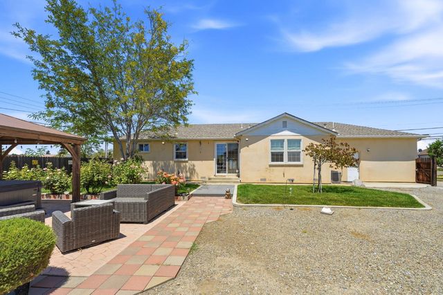 2734 W Byron Rd, Tracy, CA 95377