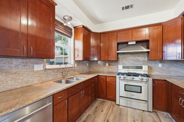 2734 W Byron Rd, Tracy, CA 95377