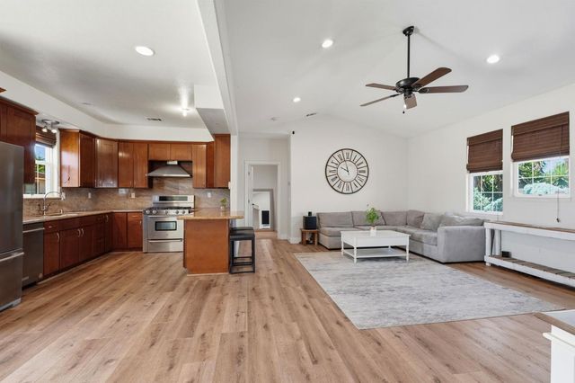 2734 W Byron Rd, Tracy, CA 95377