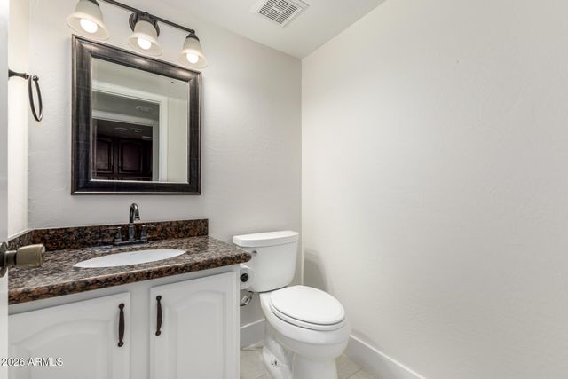 1002 S PORT Drive, Gilbert, AZ 85233