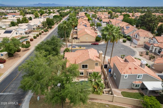 1002 S PORT Drive, Gilbert, AZ 85233