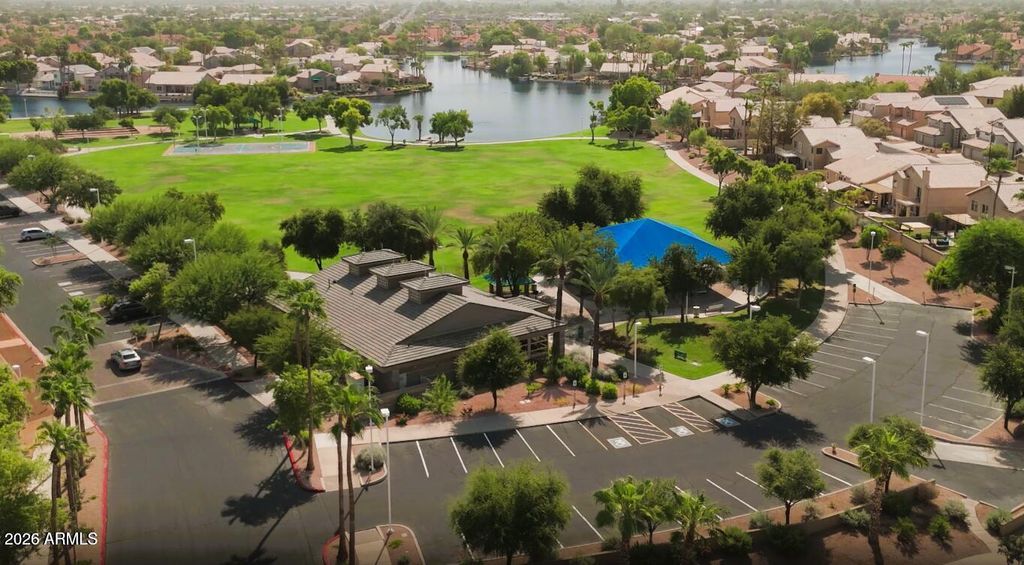 Image 34 of property listing at 1002 S PORT Drive, Gilbert, AZ 85233