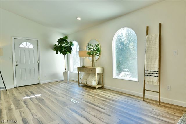 6152 Southern Hills Court, Canfield, OH 44406