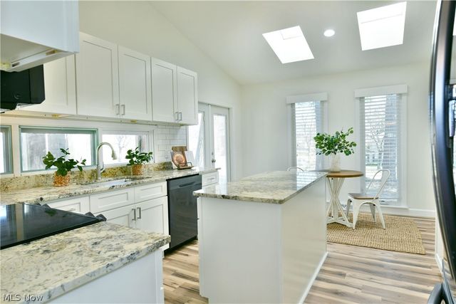 6152 Southern Hills Court, Canfield, OH 44406