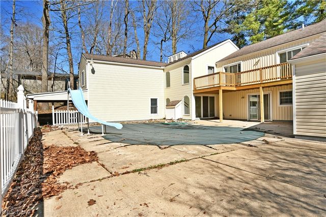 6152 Southern Hills Court, Canfield, OH 44406