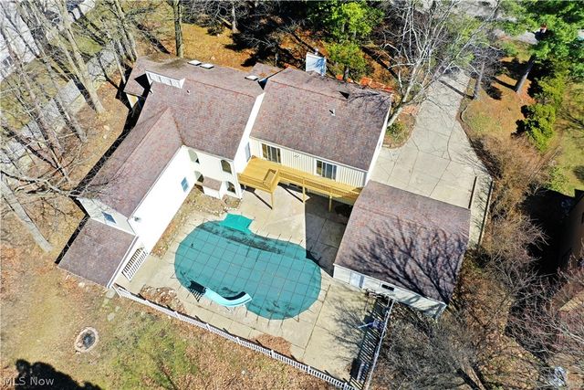 6152 Southern Hills Court, Canfield, OH 44406