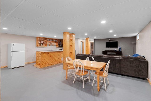 111 E NATIONAL AVENUE, Brillion, WI 54110