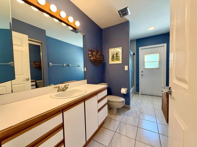 2884 SE Ranch Acres Circle, Jupiter, FL 33478