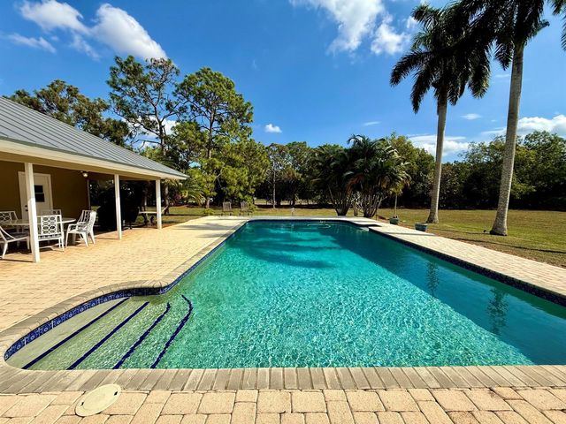 2884 SE Ranch Acres Circle, Jupiter, FL 33478