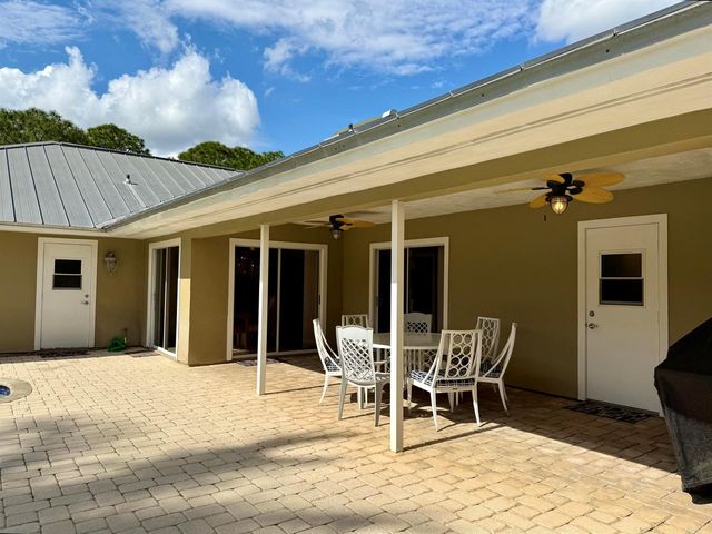2884 SE Ranch Acres Circle, Jupiter, FL 33478