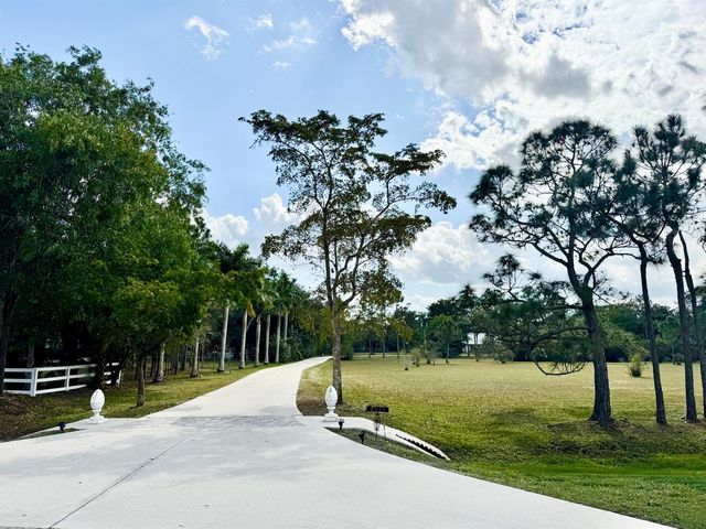 2884 SE Ranch Acres Circle, Jupiter, FL 33478