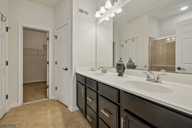 5 Albert Ct, Randolph Twp., NJ 07869