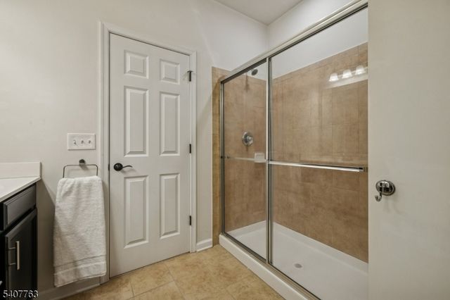 5 Albert Ct, Randolph Twp., NJ 07869