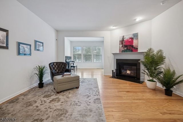 5 Albert Ct, Randolph Twp., NJ 07869