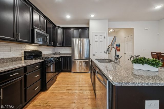 5 Albert Ct, Randolph Twp., NJ 07869