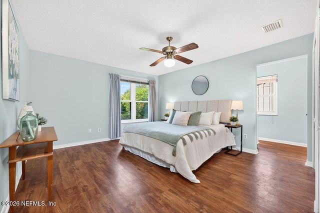 584 ARTHUR MIDDLETON Circle, Orange Park, FL 32073