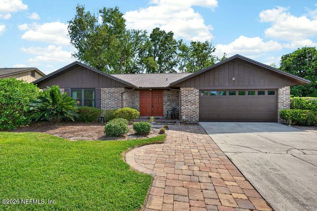 584 ARTHUR MIDDLETON Circle, Orange Park, FL 32073