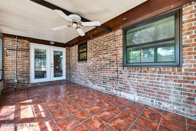 584 ARTHUR MIDDLETON Circle, Orange Park, FL 32073