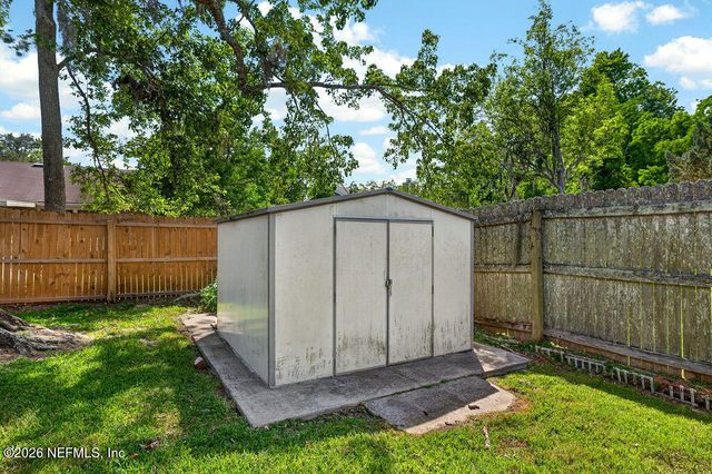 584 ARTHUR MIDDLETON Circle, Orange Park, FL 32073