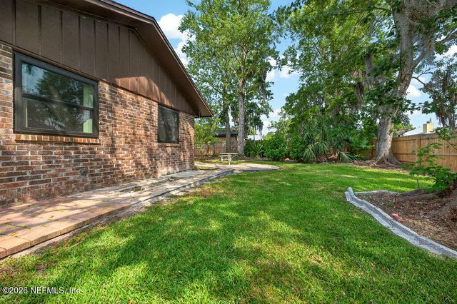 584 ARTHUR MIDDLETON Circle, Orange Park, FL 32073