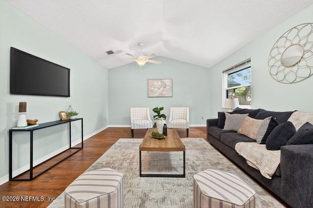 584 ARTHUR MIDDLETON Circle, Orange Park, FL 32073
