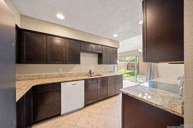 2437 Wild Turkey, San Antonio, TX 78232