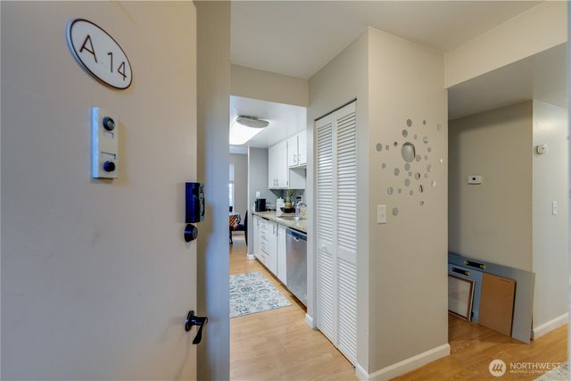 323 75th Street SE #A-14, Everett, WA 98203