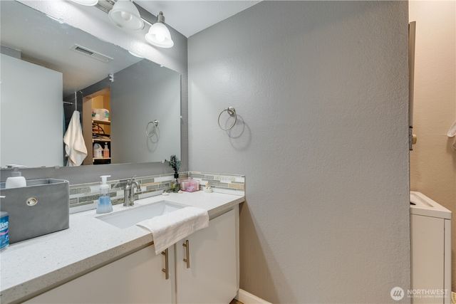 323 75th Street SE #A-14, Everett, WA 98203